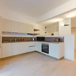 Raffinata Stanza 5 Con Bagno Privato Zona Stazione Penzion