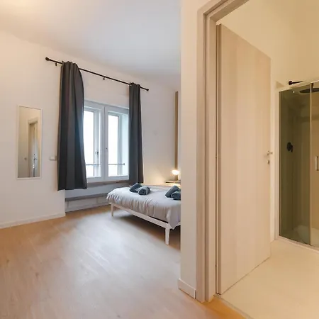 Raffinata Stanza 5 Con Bagno Privato Zona Stazione