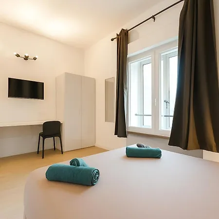 Raffinata Stanza 5 Con Bagno Privato Zona Stazione 게스트하우스 *