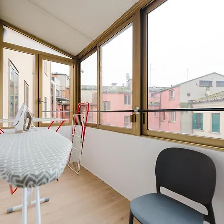 Raffinata Stanza 5 Con Bagno Privato Zona Stazione *